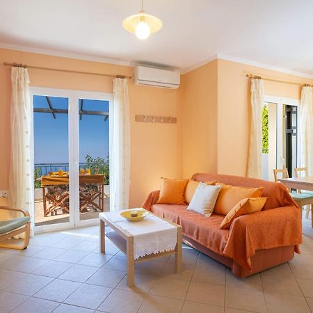 Natura Villas Drymon 外观 照片