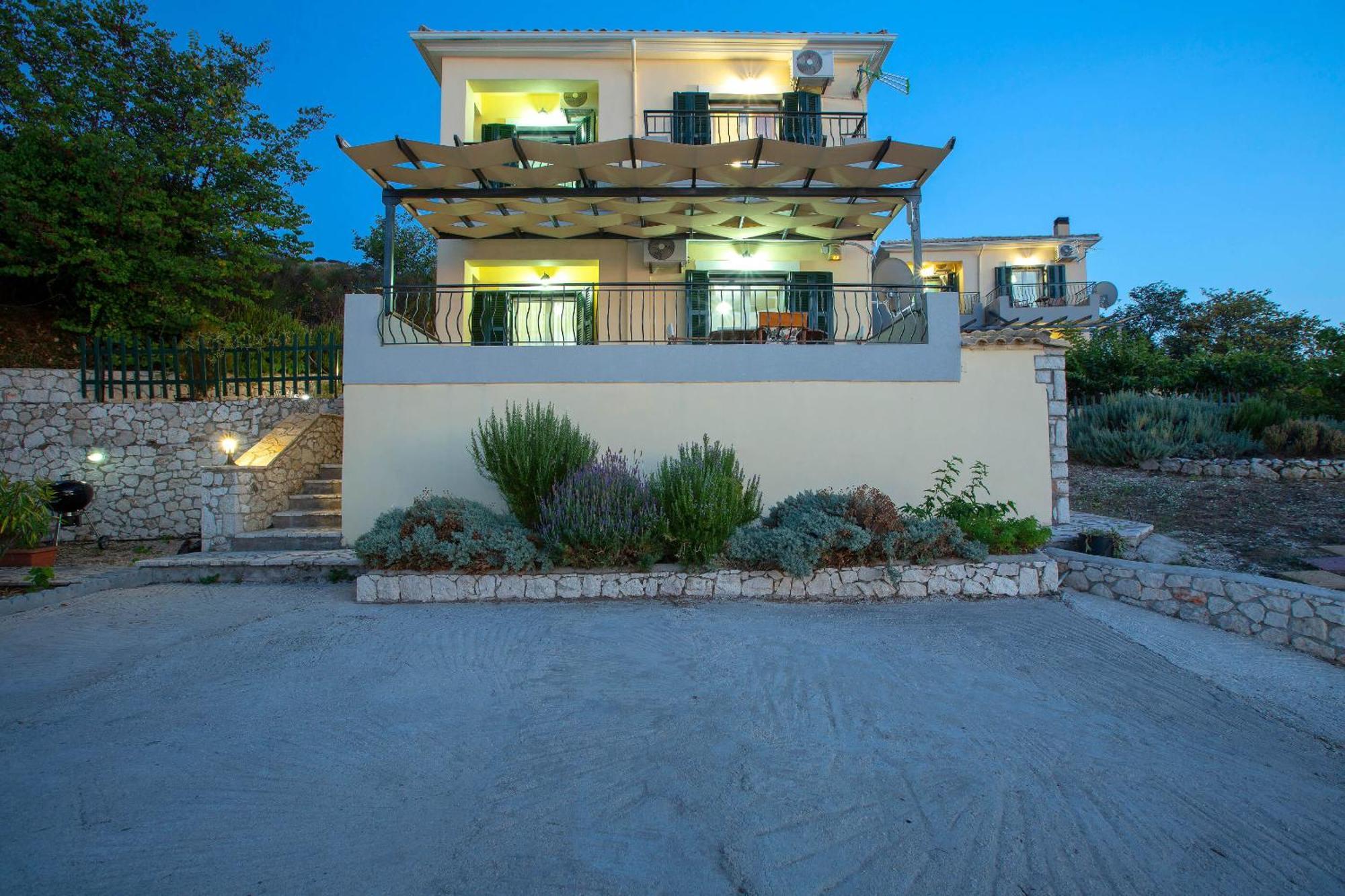 Natura Villas Drymon 外观 照片